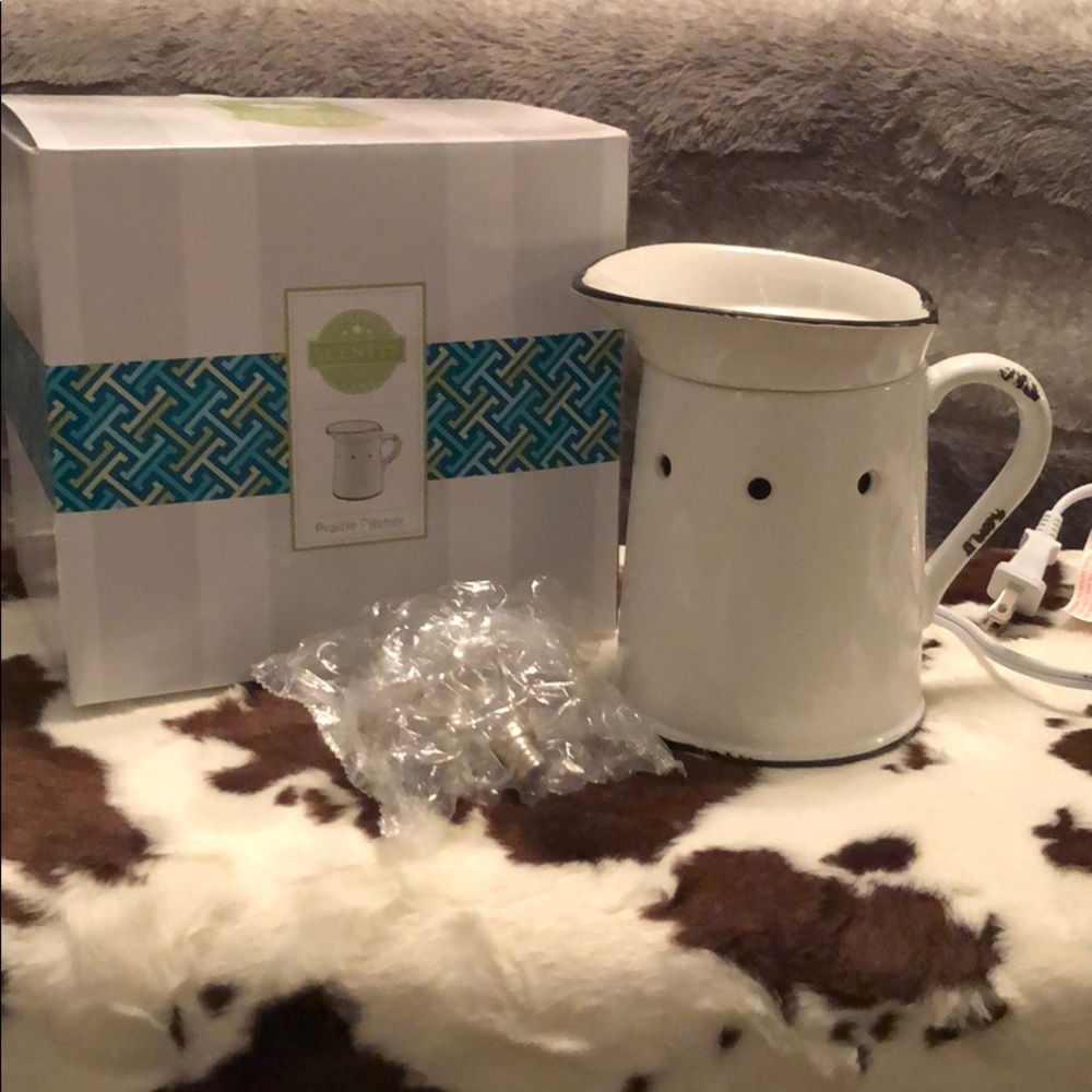 Scentsy Warmer!